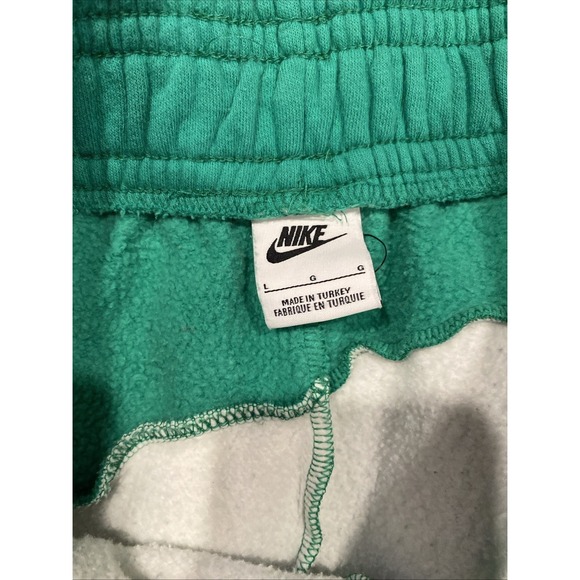 Nike Color Clash Women's Fleece Shorts Green/White Large‎ "Be As You Are" Large - Picture 6 of 11